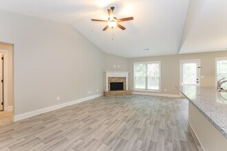 2068 Providence Rd in Statham, GA - Foto de edificio - Building Photo