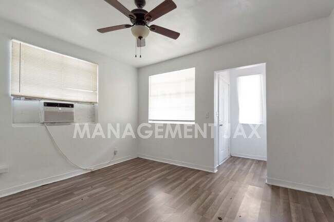 1522 W 25th St in Jacksonville, FL - Building Photo - Building Photo