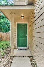 218 W Stedhill Loop in The Woodlands, TX - Foto de edificio - Building Photo