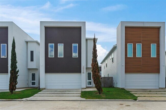 5509 Paraiso Pl in Houston, TX - Building Photo - Building Photo