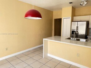 7080 NW 177th St in Hialeah, FL - Building Photo - Building Photo