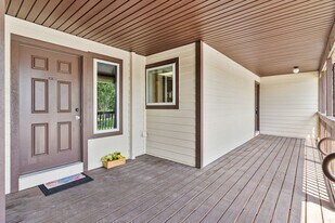 14202 Sandalwood Dr in Wildwood, FL - Building Photo