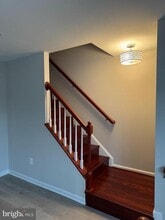 605 Warrenton Terrace NE in Leesburg, VA - Foto de edificio - Building Photo