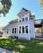 427 S Prairie Ave in Sioux Falls, SD - Building Photo - Building Photo