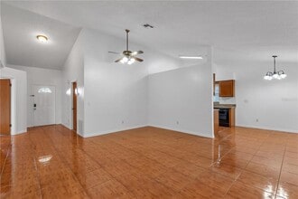 10851 Log House Rd in Clermont, FL - Building Photo - Building Photo