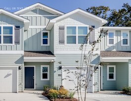 12258 Frazier Ln in Gulfport, MS - Building Photo