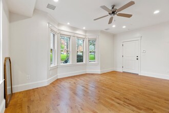 82 Highland Ave in Somerville, MA - Building Photo - Building Photo