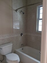 222 Winchester St, Unit 1 in Brookline, MA - Building Photo - Building Photo