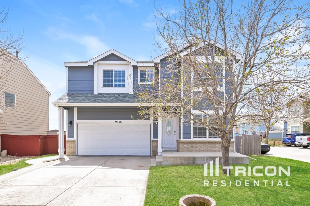 9638 Lansing Cir in Commerce City, CO - Building Photo