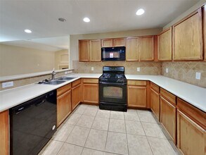 2807 Bison Bluff in Missouri City, TX - Building Photo - Building Photo