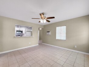 203 5th Ave NW in Ruskin, FL - Building Photo - Building Photo