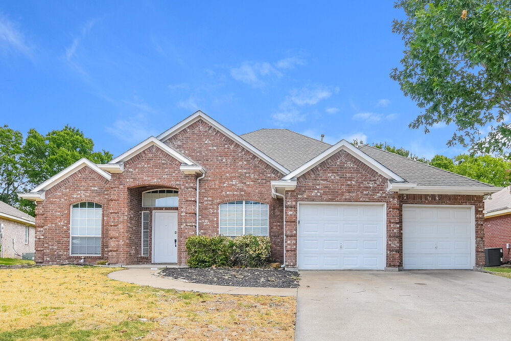 106 Stanford St in Forney, TX - Building Photo