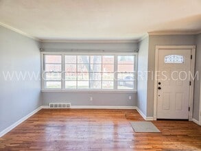 1604 44th St in Des Moines, IA - Building Photo - Building Photo