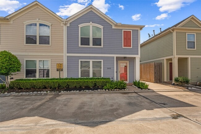2623 Woodridge Cove Dr