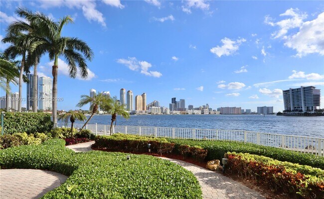 property at 3530 Mystic Pointe Dr