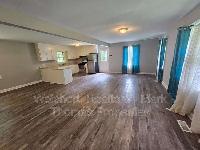 4126 Chaucer Dr in Durham, NC - Building Photo - Building Photo