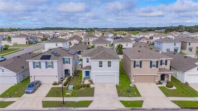 2855 Maiden Grass Isle in Wesley Chapel, FL - Foto de edificio - Building Photo
