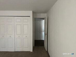 155 Bull Hill Ln in West Haven, CT - Building Photo - Building Photo