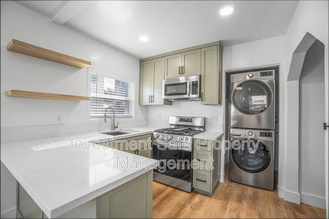 3071 Hawthorn St in San Diego, CA - Building Photo - Building Photo