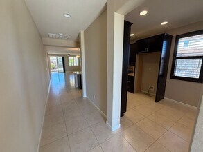 10516 Buckland Way in Elk Grove, CA - Building Photo - Building Photo