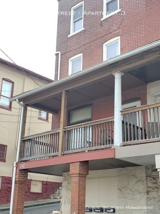 1012 Evans St-Unit -Apartment 3 in Bethlehem, PA - Building Photo