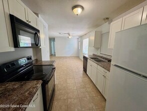 620 Key Largo Dr S in Titusville, FL - Building Photo - Building Photo
