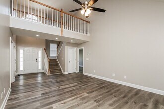 5118 Chestnut Knoll Ln in Charlotte, NC - Foto de edificio - Building Photo