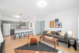 The Retreat at Canal in Canal Winchester, OH - Building Photo - Building Photo