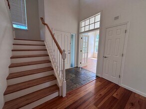 1010 NE Ayrshire Dr in Hillsboro, OR - Building Photo - Building Photo