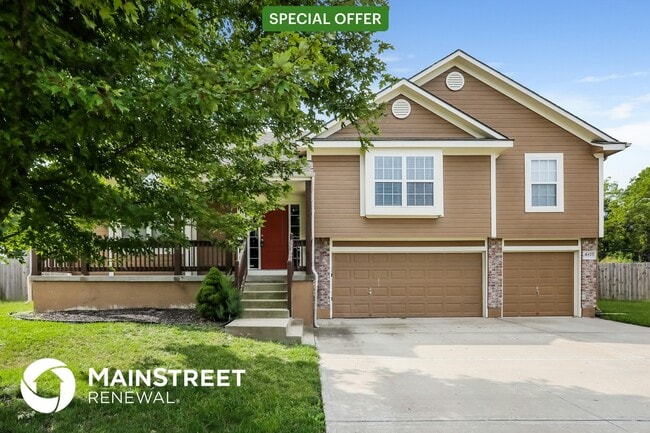 property at 16423 Richmond Ct