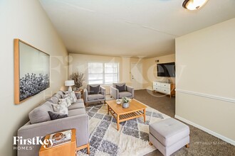 1374 Greenland Rd in Memphis, TN - Building Photo - Building Photo