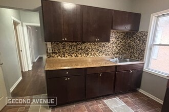 7518 S Merrill Ave in Chicago, IL - Foto de edificio - Building Photo