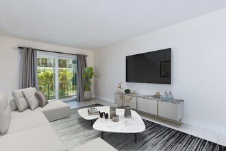3000 NE 5TH TE-110-A in Wilton Manors, FL - Building Photo - Building Photo