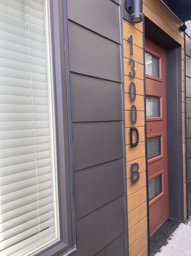 1300 E Remington Ct, Unit DB
