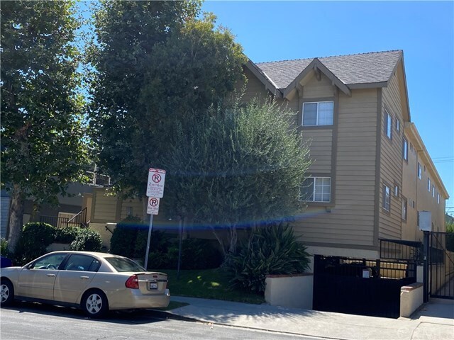 3127 Bagley Ave-Unit -202 in Los Angeles, CA - Building Photo