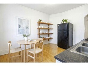 604 Holly Ave in St. Paul, MN - Building Photo - Building Photo