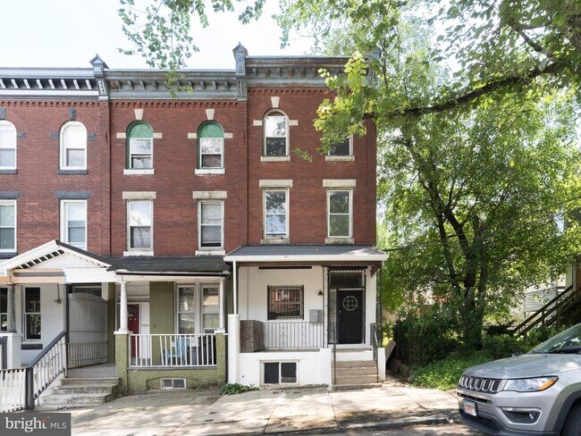 property at 262 Apsley St