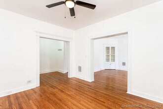 60 King St in Bridgeport, CT - Building Photo - Building Photo