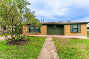 6215 Haney Dr in Austin, TX - Building Photo