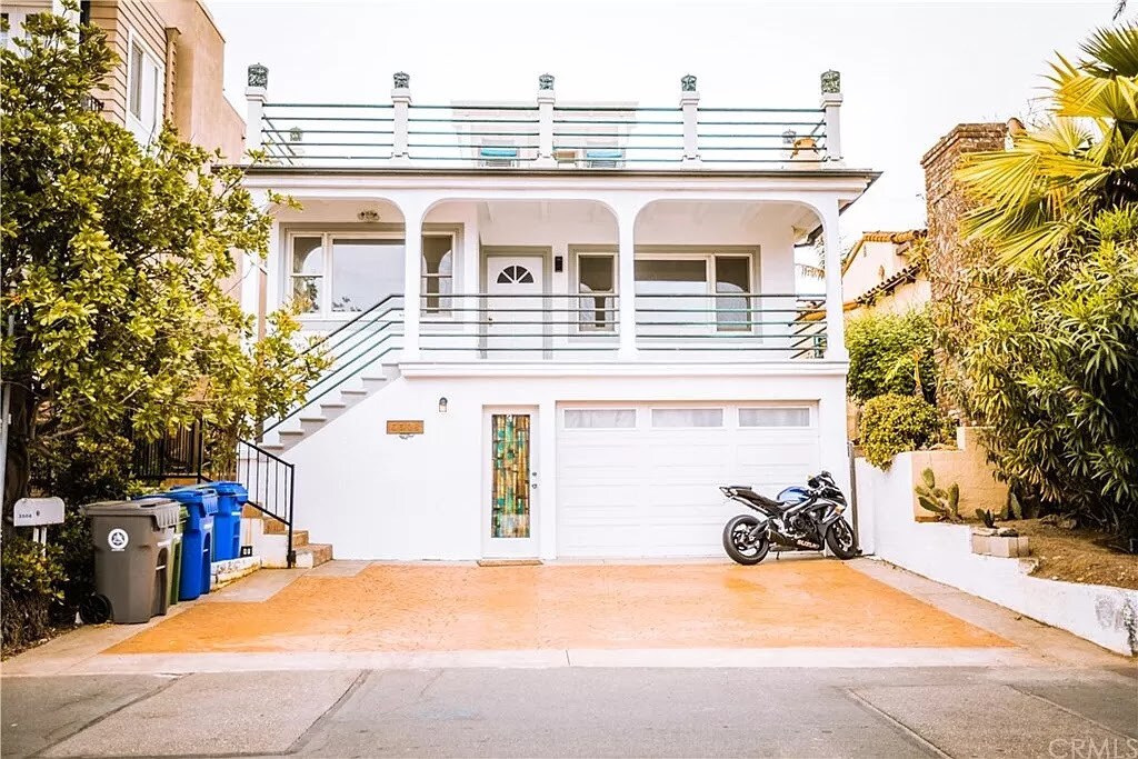3508 Alma Ave, Unit A in Manhattan Beach, CA - Building Photo