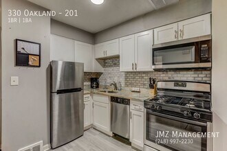 330 Oakland Avenue in Royal Oak, MI - Building Photo - Building Photo