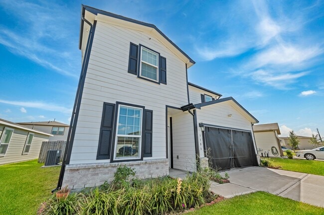 7306 Heath Knl Ln in Houston, TX - Building Photo - Building Photo