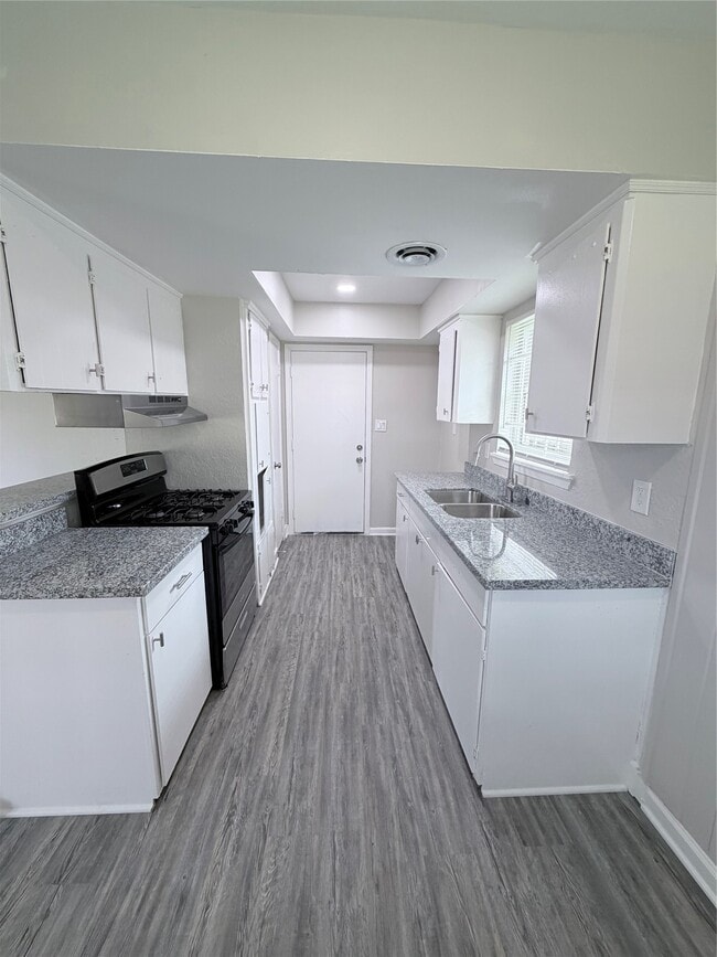 property at 7705 Parker Rd