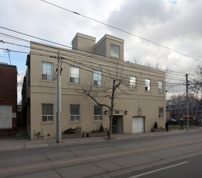 219 Broadview Ave in Toronto, ON - Building Photo - Building Photo