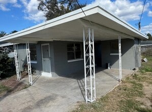 1060 W Tee Cir in Bartow, FL - Building Photo - Building Photo