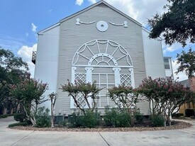 2333 Bering Dr in Houston, TX - Building Photo