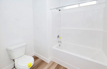 13222 S Dominica Ln, Unit J202 in Herriman, UT - Foto de edificio - Building Photo