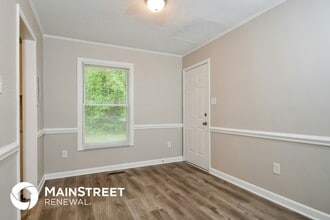 2034 Willow Rd in Greensboro, NC - Building Photo - Building Photo