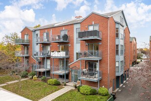 632 36E Av in Montréal, QC - Building Photo