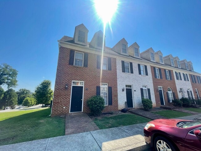 property at 824 Wiggington Rd